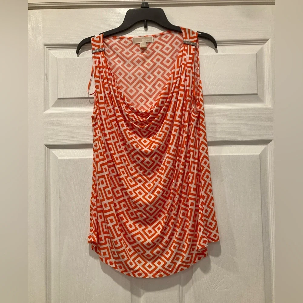 👙Michael Kors orange and white geometric print sleeveless top with a cowl neck 👙 - Picture 1 of 3